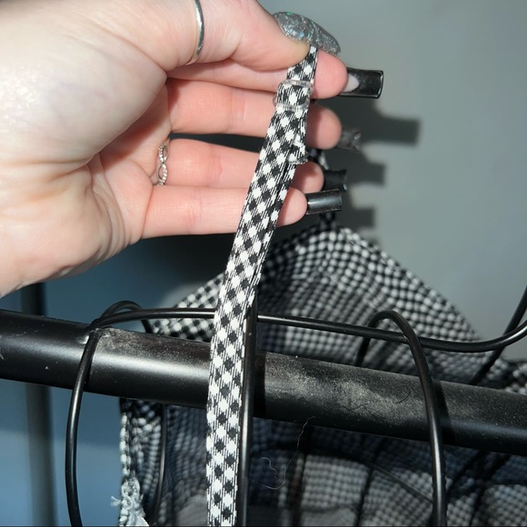 Black and White Gingham Tank Top - Picture 4 of 4